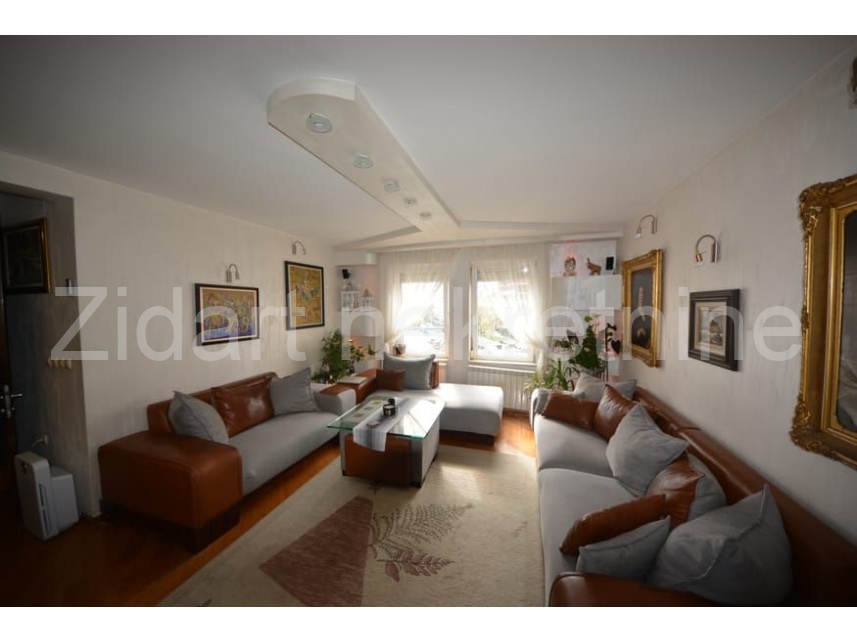 Квартира, 1087 м², 288 000$ — FAKTOR